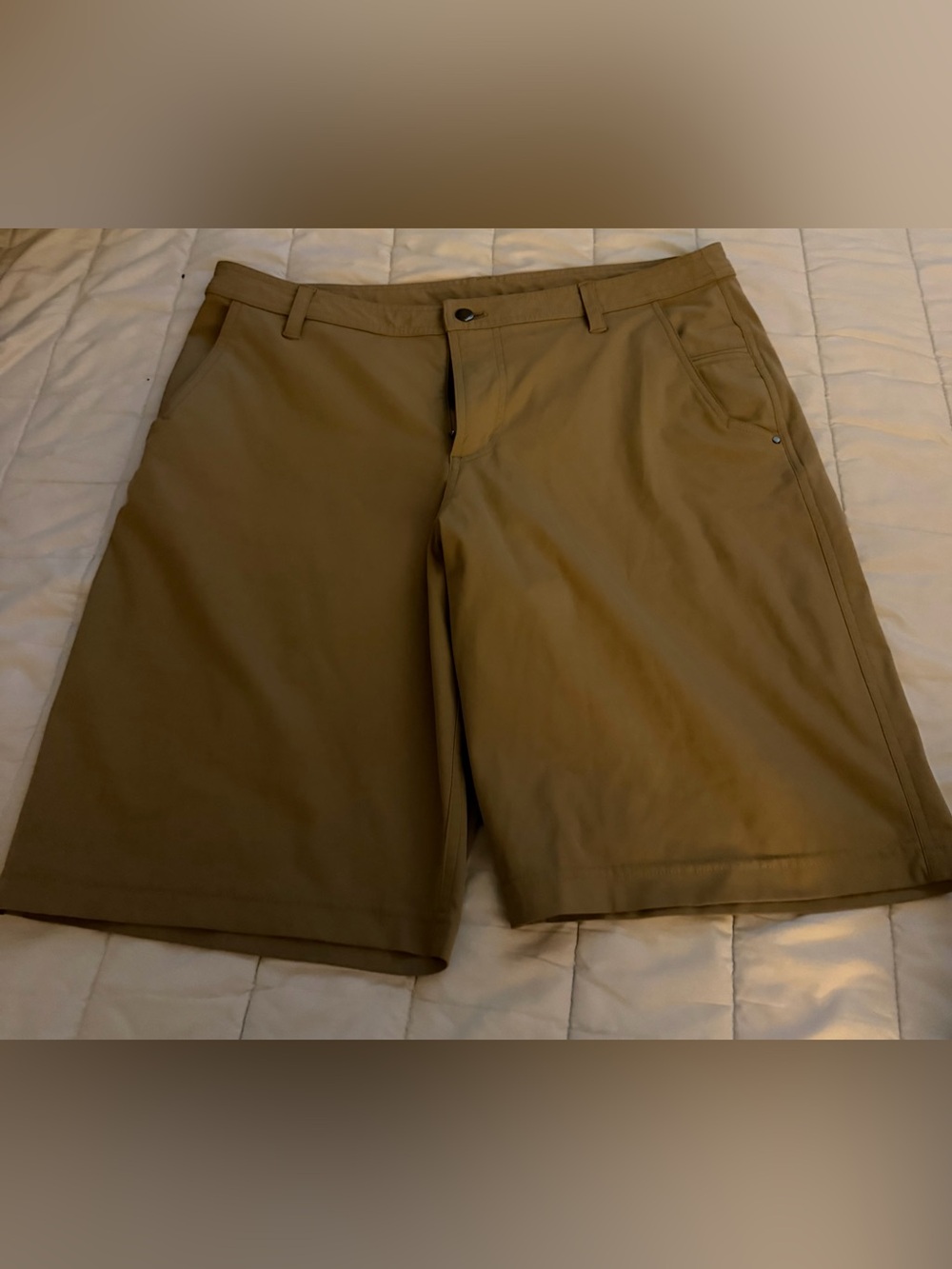 lululemon athletica Men's Shorts - Tan